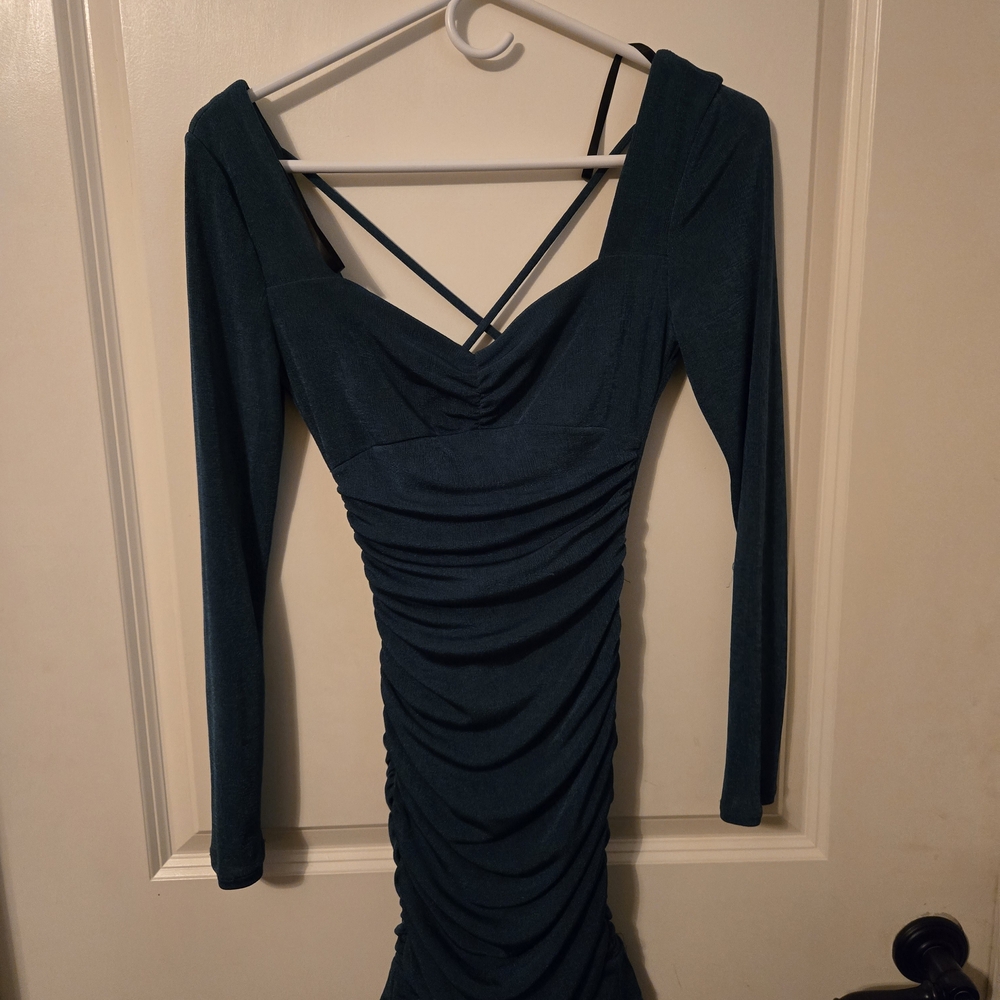 Elegant Green Long Sleeve Dress